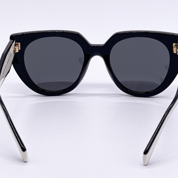 Prada glasses - Picture 2 of 5